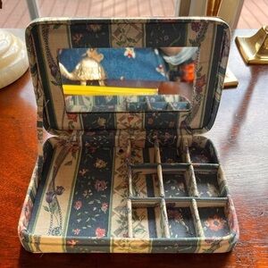 Vintage fabric jewelry box mirror inside. Travel jewelry box